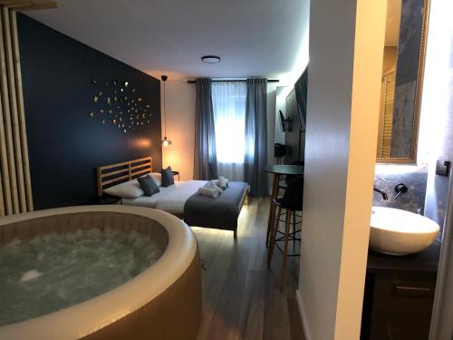 Posteľ alebo postele v izbe v ubytovaní Apartment Zagreb Jacuzzi