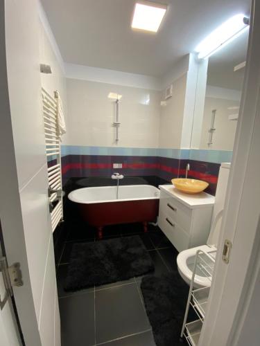 Ένα μπάνιο στο Bastion Apartament 4