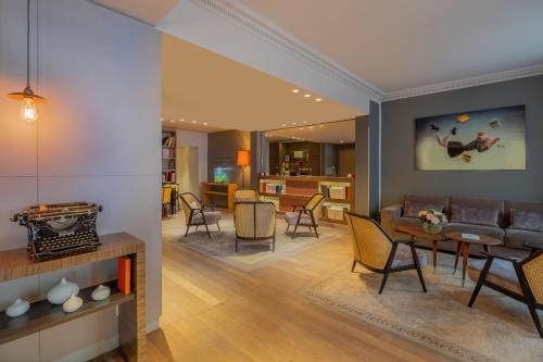 Hôtel Le Tourville by Inwood Hotels photo 25