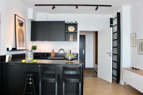 A kitchen or kitchenette at TopView City Centre