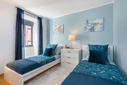 WHome Premium Family Apartment w/ Lift, AC & Barbecue