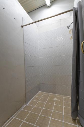 Un baño de Hostel the pod 33