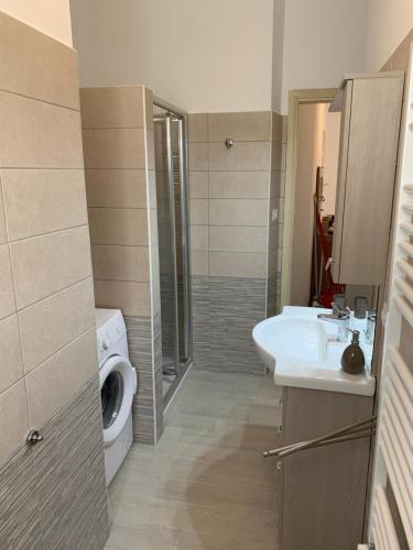 Ένα μπάνιο στο Casa Bianca 2 - confortevole in centro a Moneglia