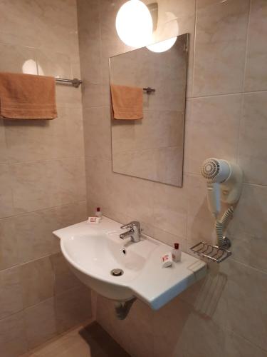 Hotel Mizia tesisinde bir banyo