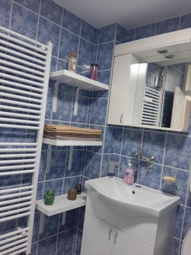 Ванная комната в Apartman Sladja