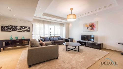 Two Bedrooms in JBR, Bahar by Deluxe Holiday Homes, Dubai, Emiratele Arabe Unite