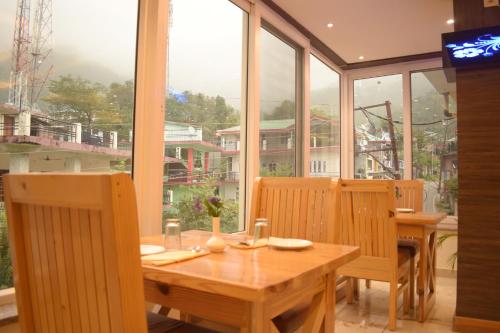 Photo de la galerie de l'établissement Hotel Nature's View, à Dharamshala