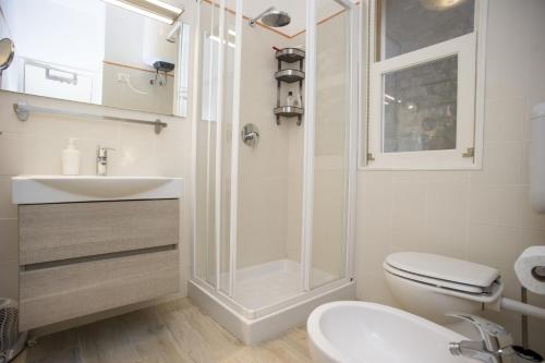 A bathroom at Appartamento Zukki
