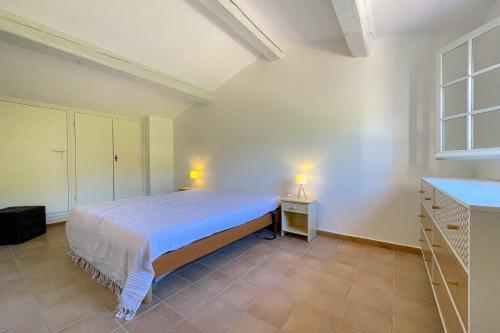 Superb Apartment With Balcony Near The Beach