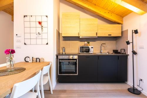 JOIVY Solari Tolstoj Apartments