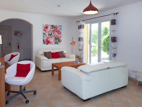 Χώρος καθιστικού στο Holiday Home Allegra by Interhome