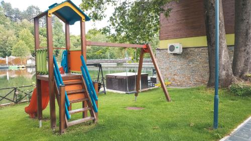 Herní místnost nebo prostor pro děti v ubytování Waterside Houses