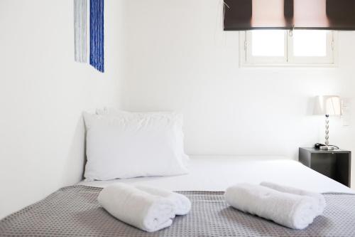 Postel nebo postele na pokoji v ubytování Thalasea Kimolos - Θalasea - PS Rental