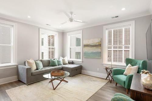 Χώρος καθιστικού στο The Cooper Suite at 122 Spring