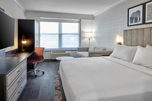 Hotel Indigo Cleveland Downtown, an IHG Hotel Image