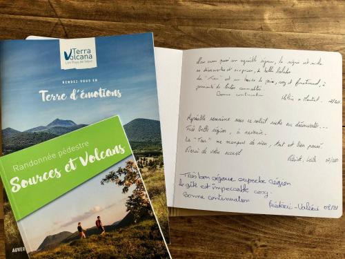 Certificat, récompense, panneau ou autre document affiché dans l'établissement Ma Tour d'Auvergne _Charmant T2 avec vélos