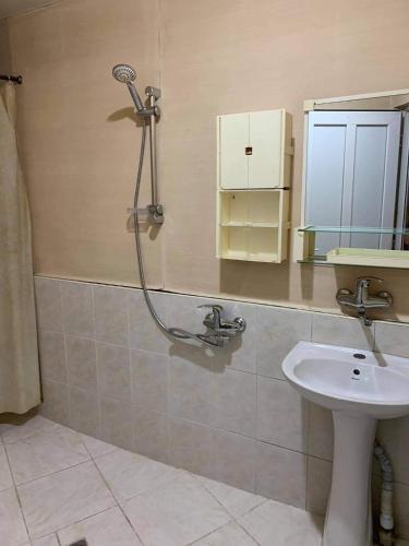 Bany a Daisy Hostel & Tour