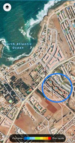 a map of a city with a blue circle at Un Havre de paix a Ricoflores in Mohammedia