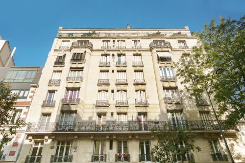 Apartment Parc des Expositions by Studio prestige