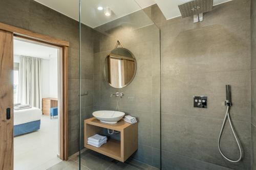 Koupelna v ubytování Manitennisvillas