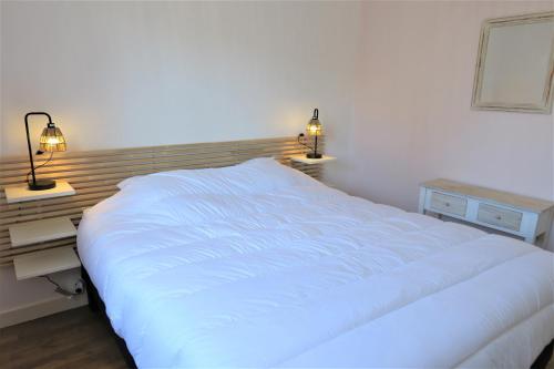 Maison avec WIFI, jardin, à 900m de la plage de Trestraou à PERROS-GUIREC Ref 849