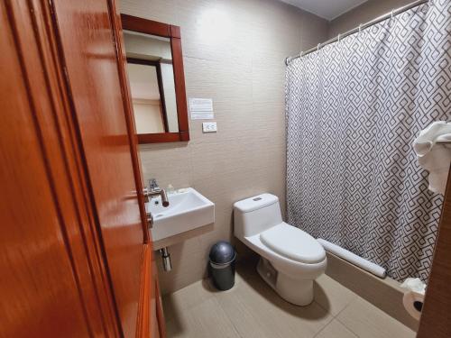 Ensenada Hotelにあるバスルーム