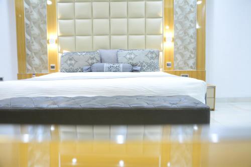 Caesar's Luxury Hotel – Photos 2