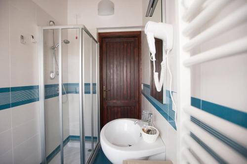 Bilik mandi di Moretti Village - SOPHIE ROOMS COUNTRY HOUSE