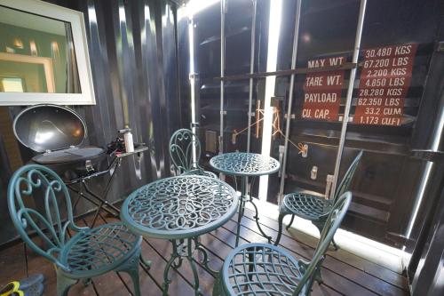 Pet-friendly C Hotel Biei Shiroganeにあるシーティングエリア