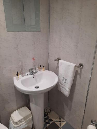 Cedarville 2023 Calendar Cedarville Guesthouse, Withernsea – Updated 2022 Prices