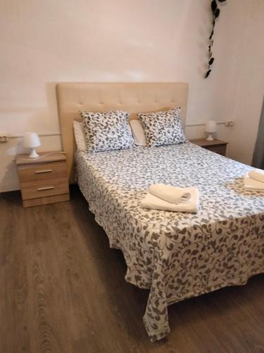 Galeriebild der Unterkunft Malvarrosa Apartamentos in Valencia
