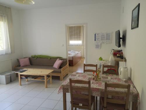 Χώρος καθιστικού στο Atlantika Apartman