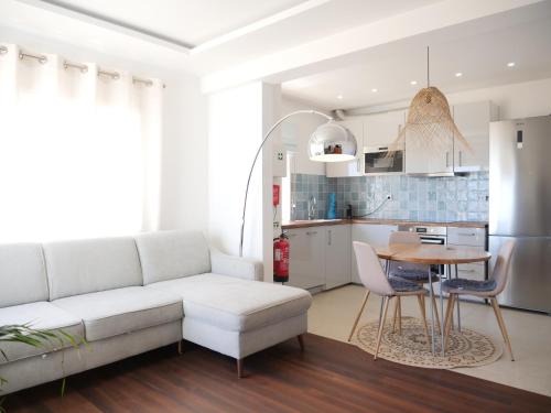 Cozy Apartment With Sea View Over Meia Praia Lagos