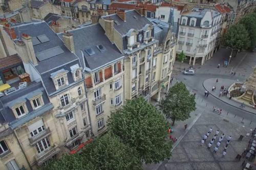 Reims Centre : appartement lumineux et atypique 46, Place d'Erlon