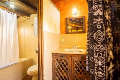 Koupelna v ubytování Hotel Maya Ik'