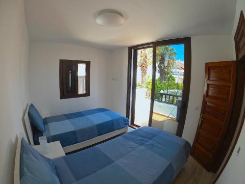 Parque Santiago I - 2 Bedroom - 1 Bathroom - Open plan living - Kitchen area - Extra large balcony - First Floor Apartment