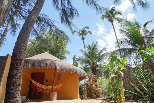 Taman di luar Pousada Rota dos Ventos
