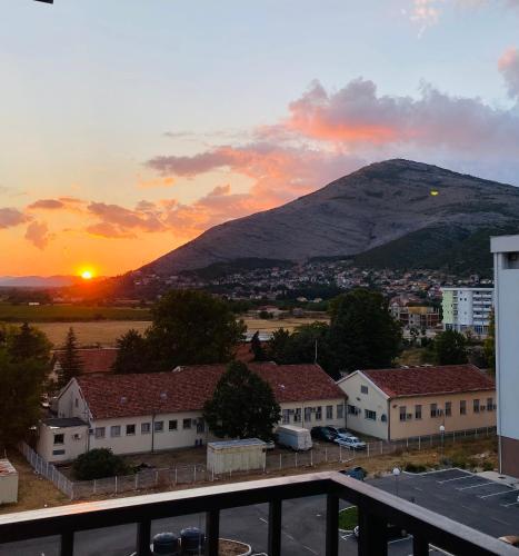 Pogled na planinu ili pogled na planinu iz apartmana