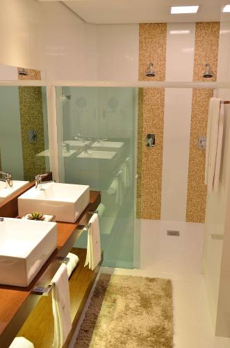 Bilik mandi di Hotel Matão By Mercure