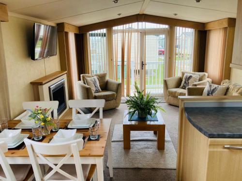 Gallery image of Caravan Retreats in Conwy