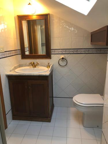 Et badeværelse på Vivienda vacacional De La Prida