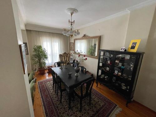 Classic 60's suite apartment