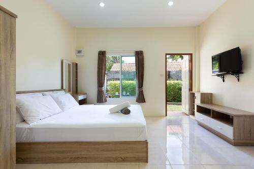 Fotografie z fotogalerie ubytování RAWAÏ Bedroom and kitchen v destinaci Rawai pláž