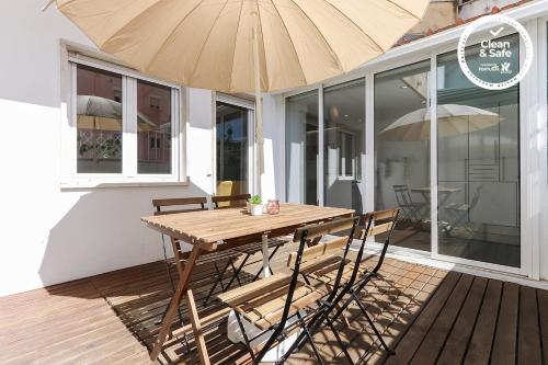 Entrecampos Terrace by Homing, Amadora, Portugal