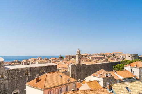vista sulla città di Dubrovnik dall'alto di Apartments Casa Vanna a Dubrovnik