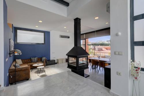 Villa in Puerto Marina with private pool