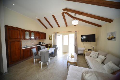 Gallery image of Villa Amalija Ivanac 156 Ljubac in Ljubač