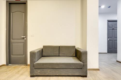 Χώρος καθιστικού στο Townhouse Siddharth Vihar Ghaziabad