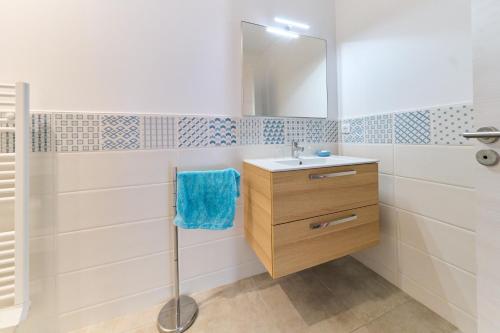 Ванная комната в Petite maison - annexe indépendante d'une villa / Independent Guesthouse within a villa