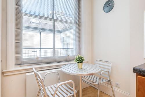 Lovely, Spacious 1 Bed Flat Near New St Station, Birmingham, United Kingdom